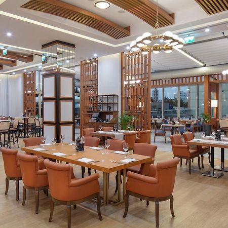 Doubletree By Hilton Istanbul Atasehir Hotel & Conference Centre Εξωτερικό φωτογραφία