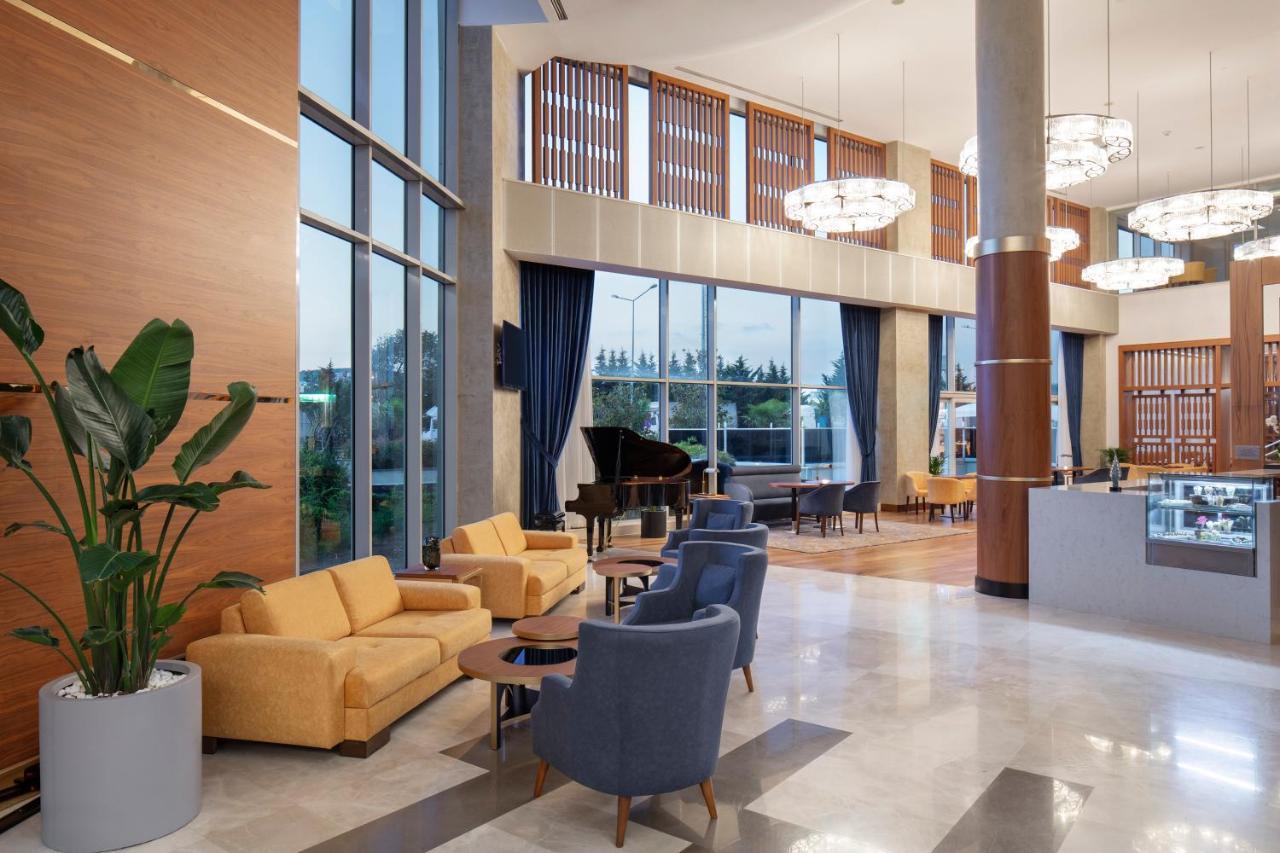 Doubletree By Hilton Istanbul Atasehir Hotel & Conference Centre Εξωτερικό φωτογραφία