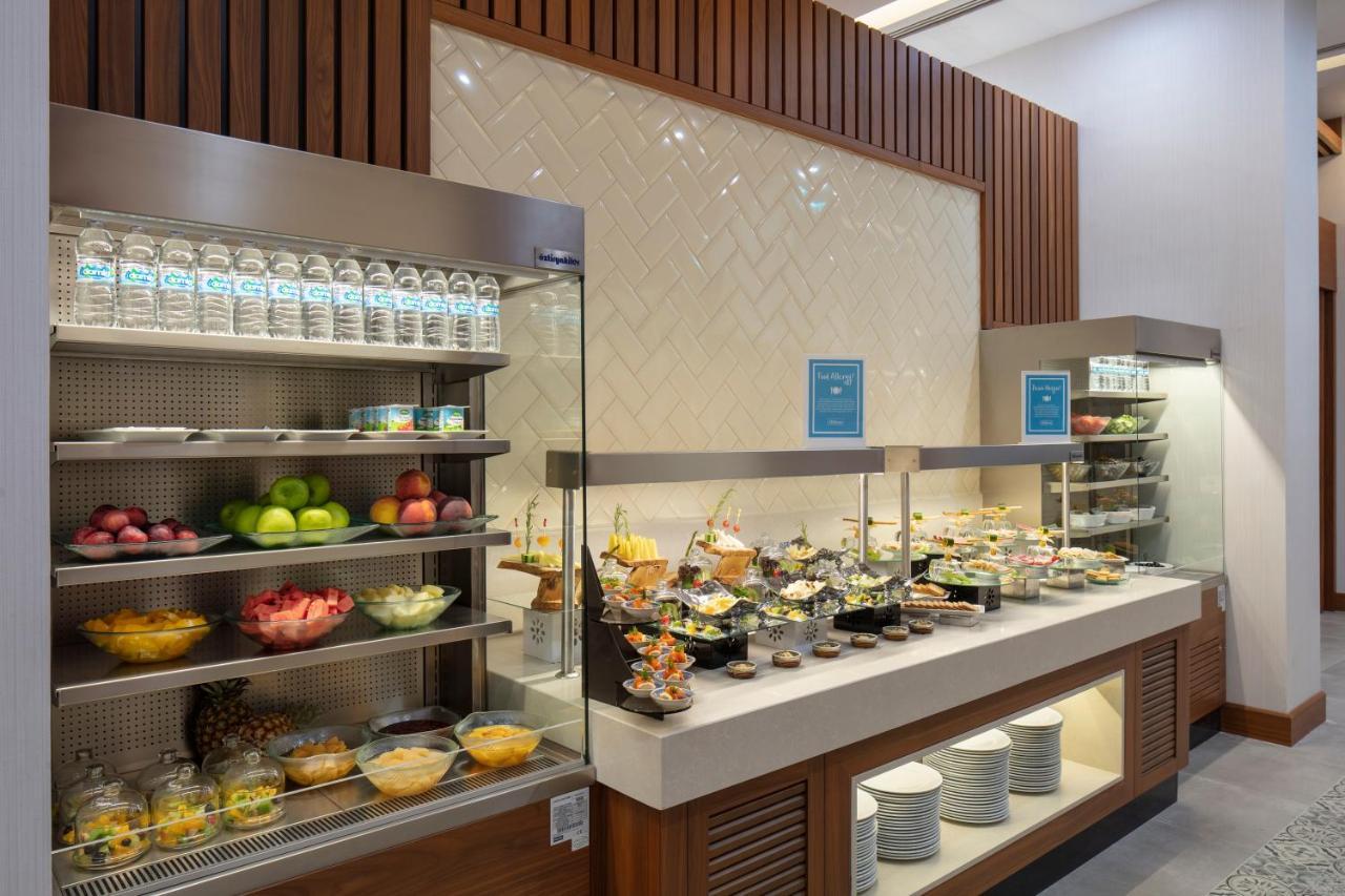 Doubletree By Hilton Istanbul Atasehir Hotel & Conference Centre Εξωτερικό φωτογραφία