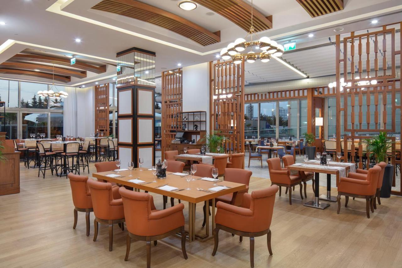 Doubletree By Hilton Istanbul Atasehir Hotel & Conference Centre Εξωτερικό φωτογραφία