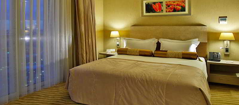 Doubletree By Hilton Istanbul Atasehir Hotel & Conference Centre Εξωτερικό φωτογραφία