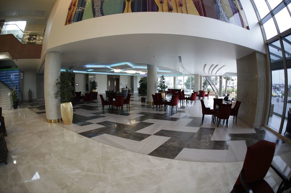 Doubletree By Hilton Istanbul Atasehir Hotel & Conference Centre Εξωτερικό φωτογραφία